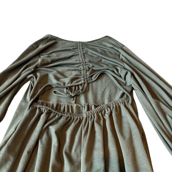 Three Bird Nest Intentions Open-Back Jumpsuit Stretchy Wide Leg Ruffle Size XL - Picture 9 of 13